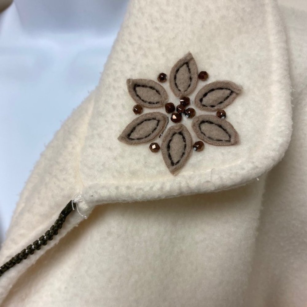 Alfred Dunner Zip Up Fleece Jacket w/Beaded‎ Floral Applique - Picture 6 of 10